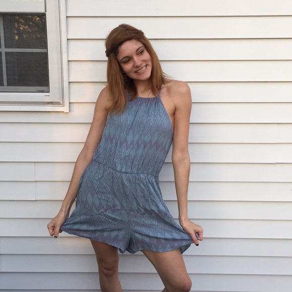 NWT Romper with Tribal Design M/L - Picture 5 of 6